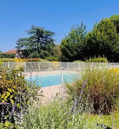 Aux Roches D'Or Apartment Roques  Exterior photo
